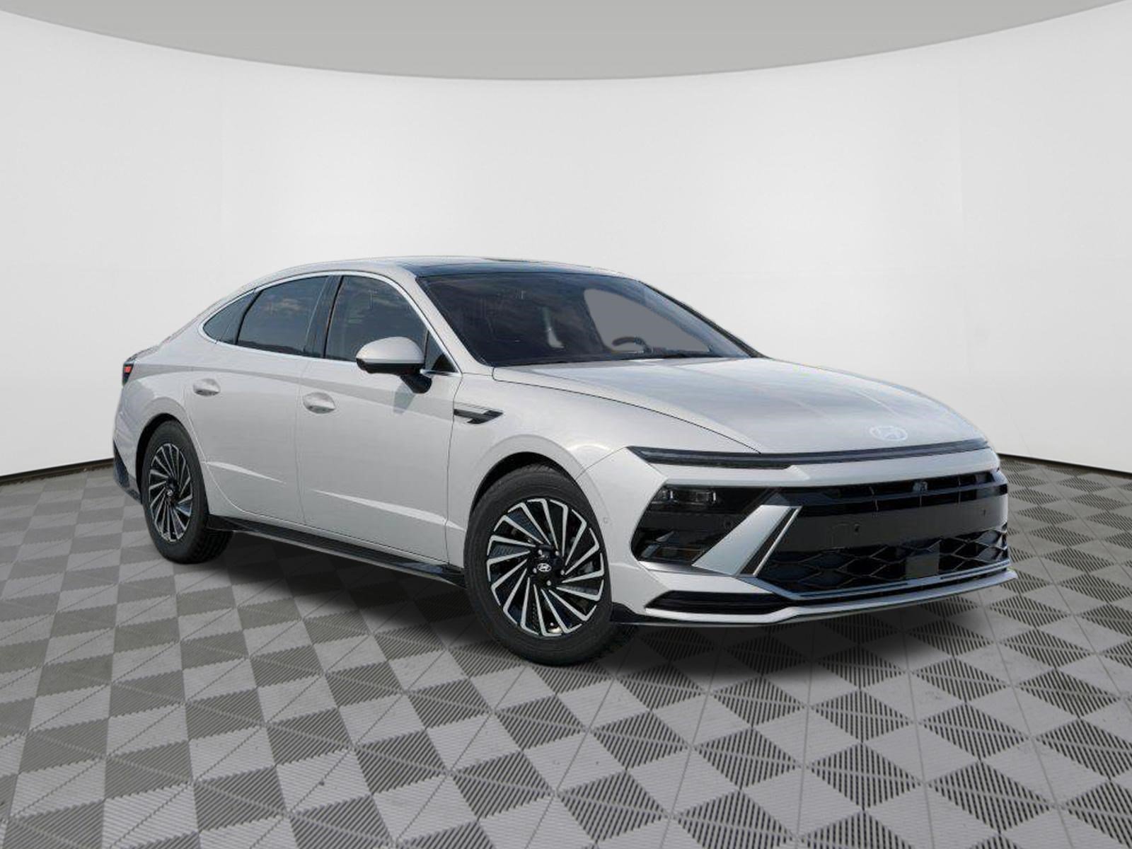 New 2026 Hyundai Sonata Limited FWD image 2