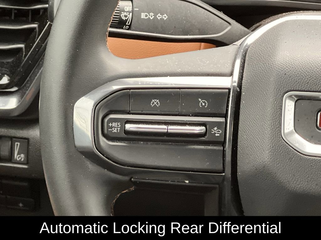 Used 2023 GMC Canyon AT4 image 16