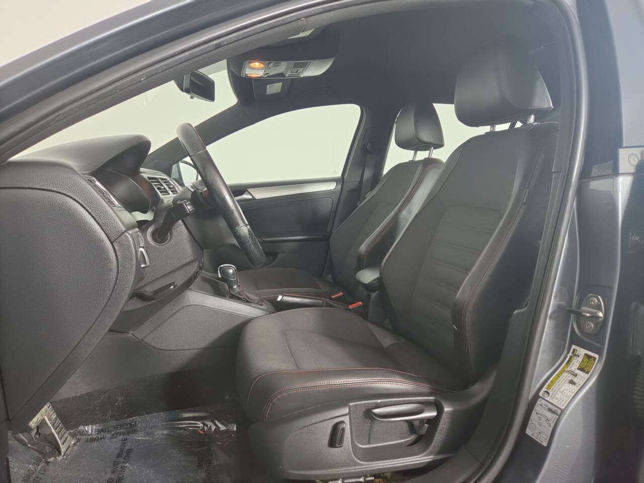 Used 2014 Volkswagen Jetta GLI FWD image 18