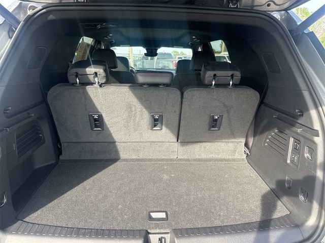 Used 2024 Chevrolet Traverse RS w/ LPO, Floor Liner Package image 11
