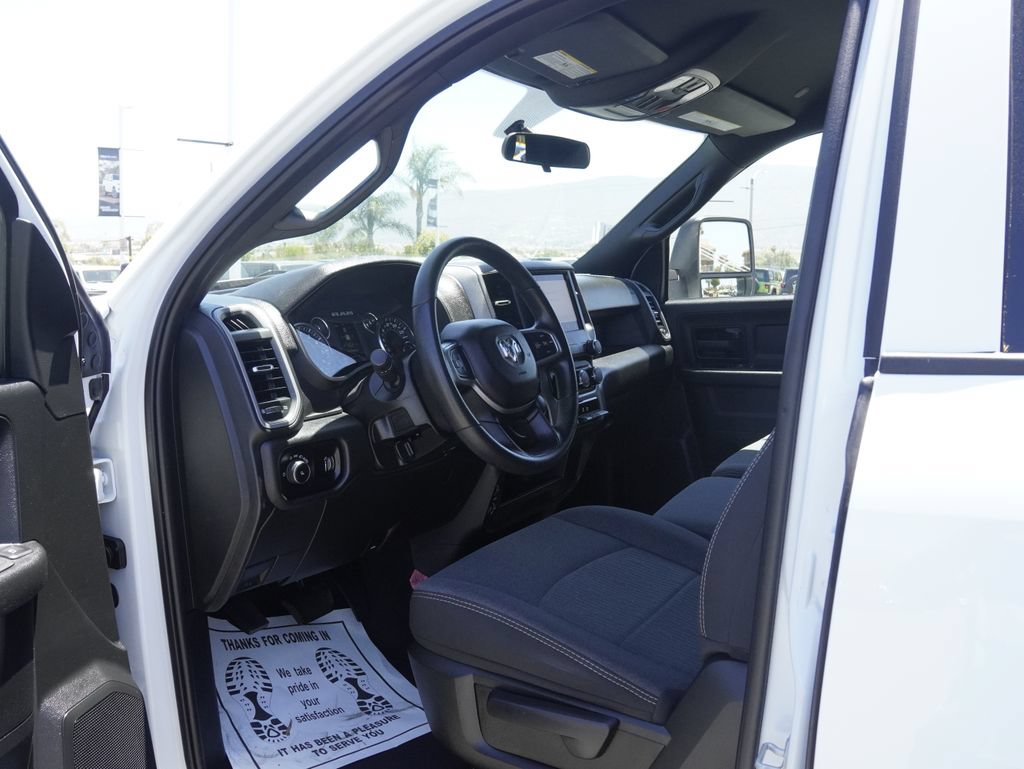 Certified 2024 RAM 2500 Tradesman w/ Chrome Appearance Group AWD/4WD image 24
