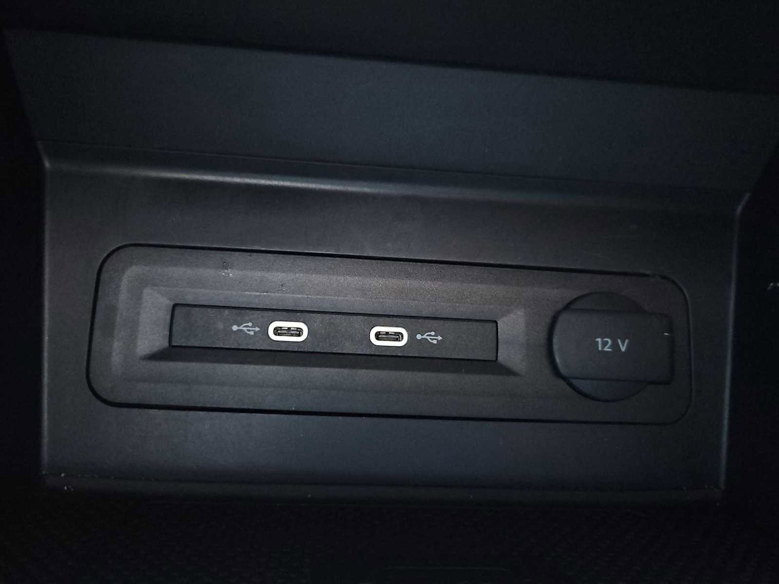 Used 2022 Volkswagen Atlas SEL R-Line image 33