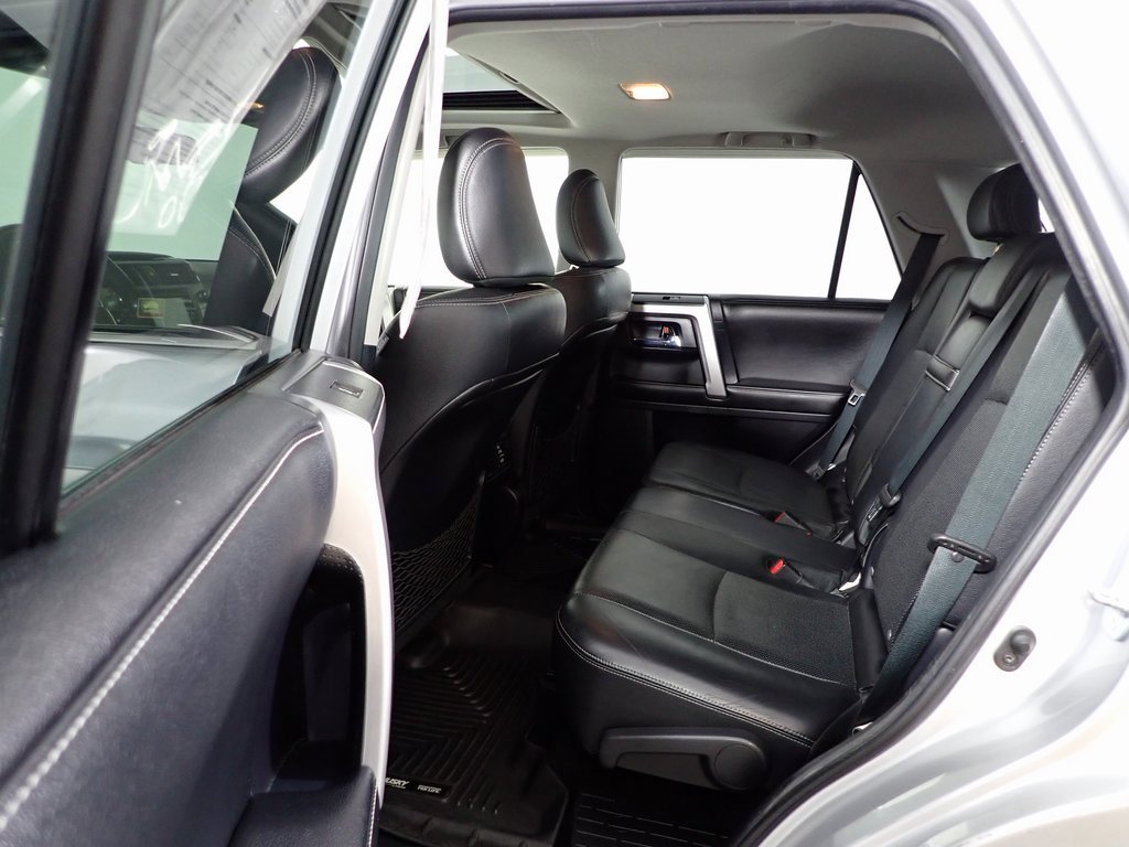 Used 2014 Toyota 4Runner Limited image 33