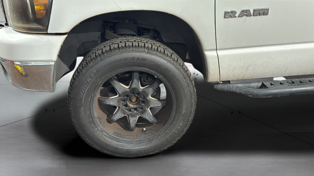 Used 2008 Dodge Ram 1500 Truck SLT AWD/4WD image 16