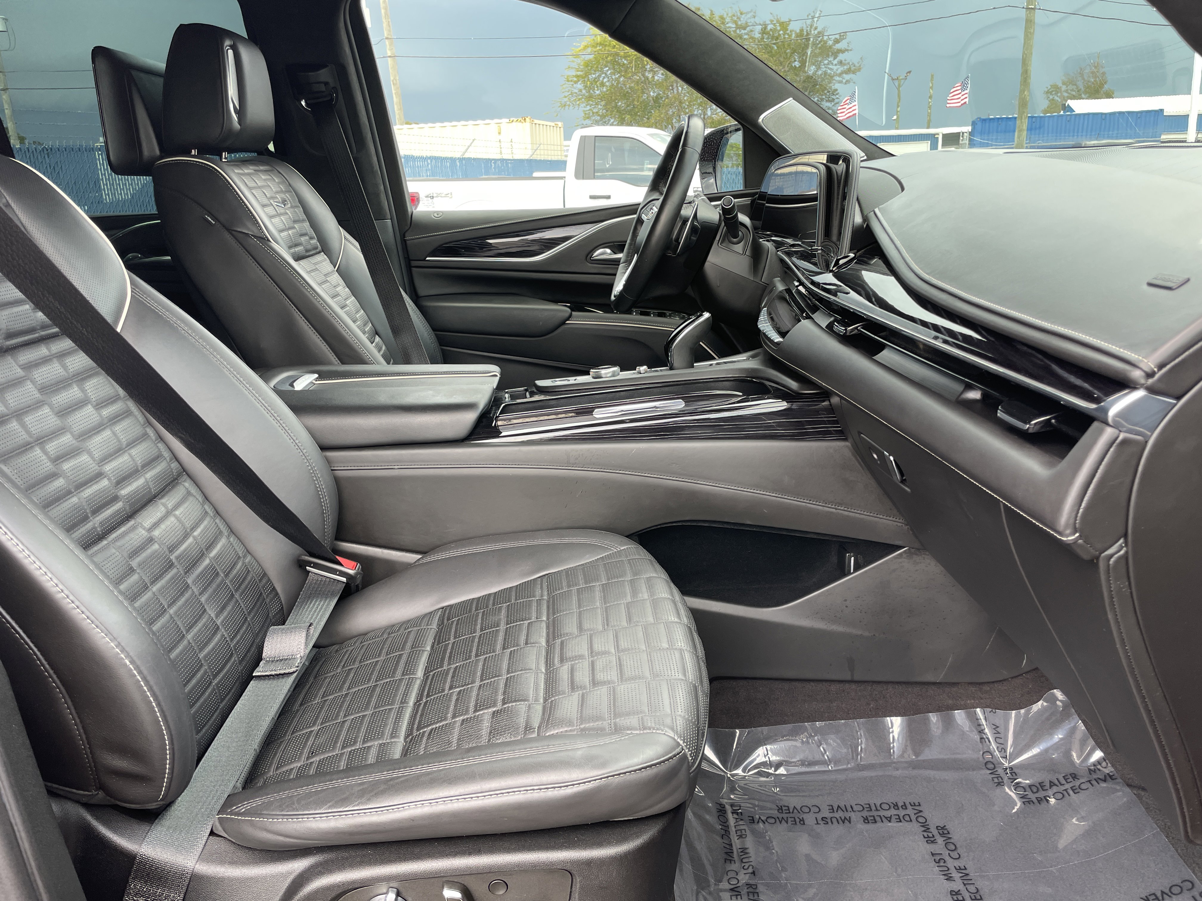 Used 2023 Cadillac Escalade V image 18