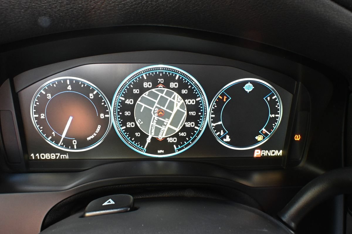 Used 2015 Cadillac Escalade Premium AWD/4WD image 12