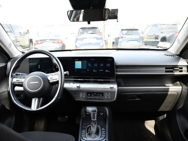 Used 2024 Hyundai Kona SEL image 16