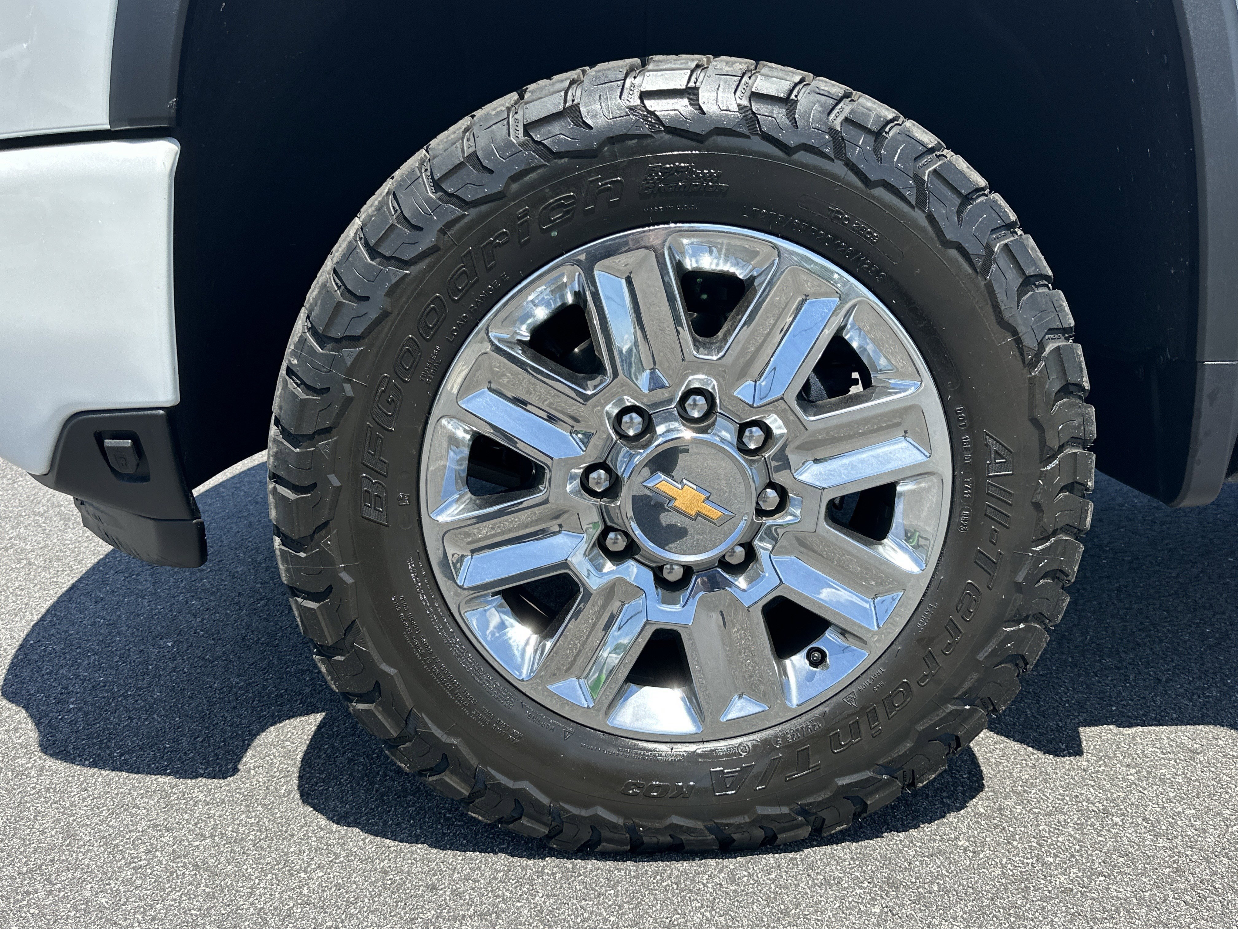 Certified 2024 Chevrolet Silverado 2500 High Country w/ High Country Premium Package AWD/4WD image 12