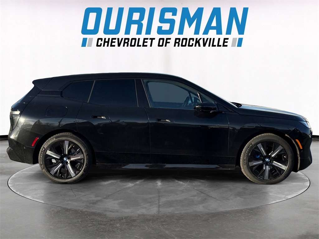 Used 2023 BMW iX xDrive50 w/ Ultimate Package 2 image 7