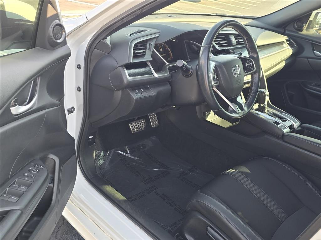Used 2019 Honda Civic Sport image 9
