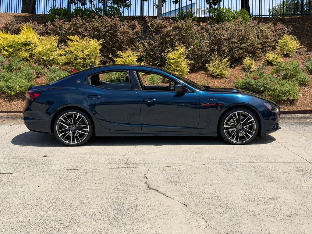 Used 2021 Maserati Ghibli Trofeo RWD image 2