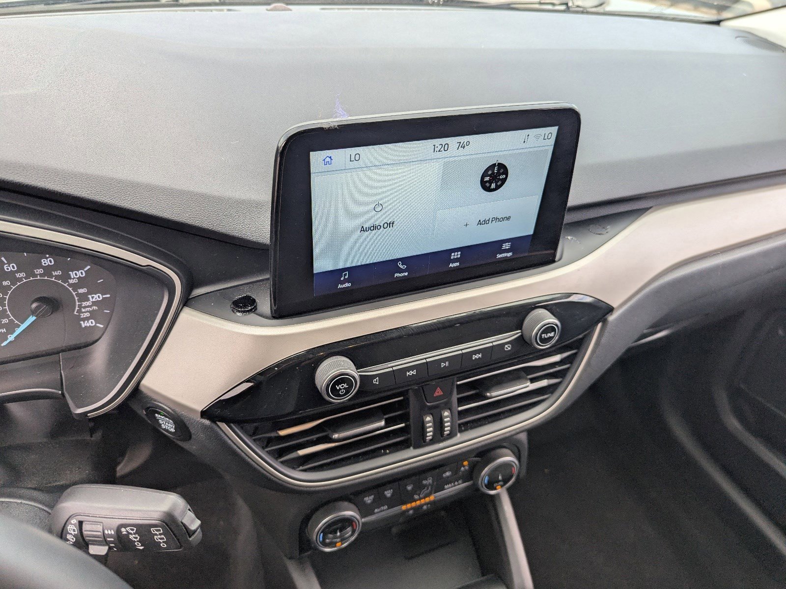 Used 2022 Ford Escape SE w/ SE Sport Appearance Package image 26