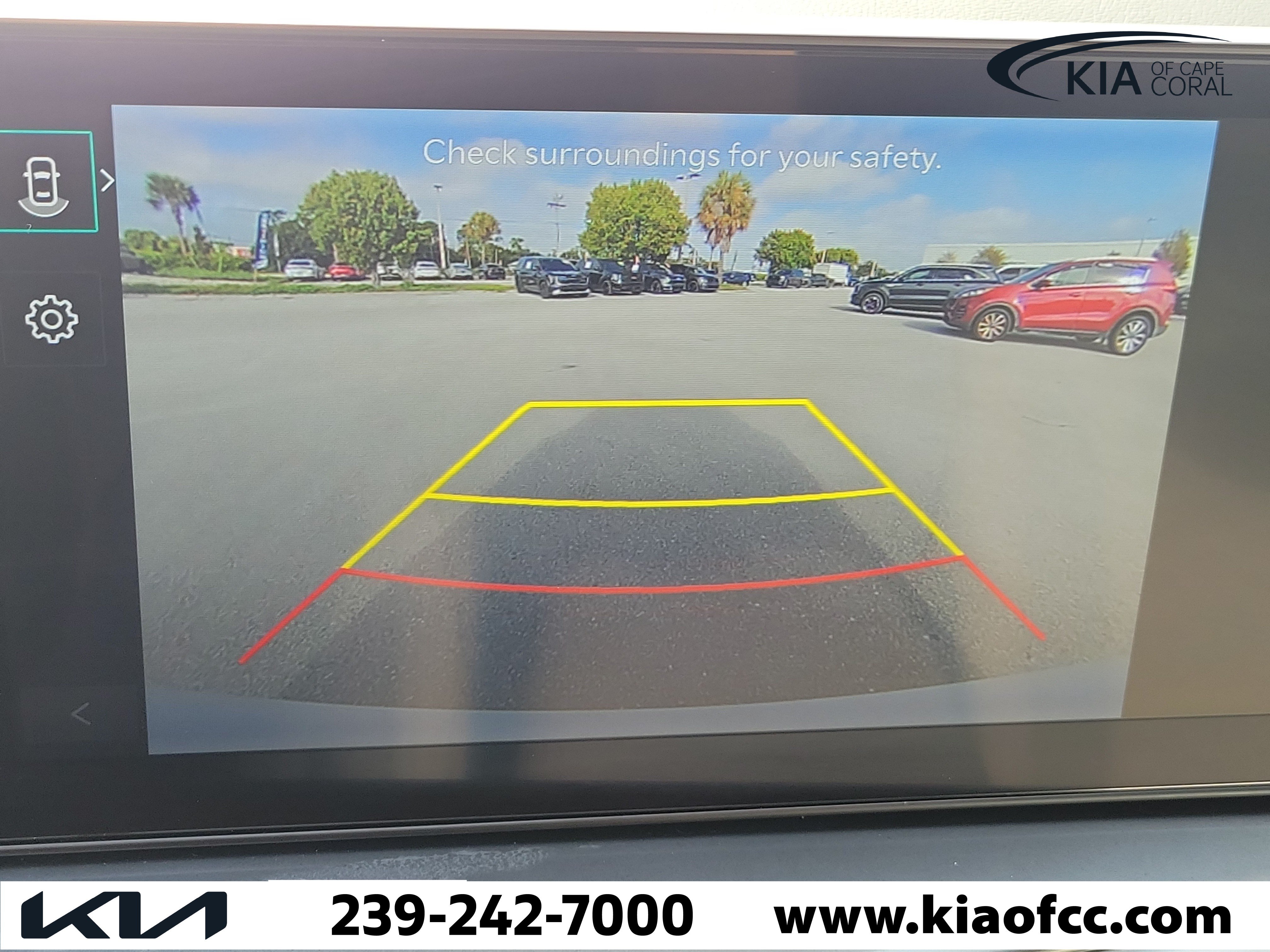 Certified 2025 Kia Sorento S w/ Panoramic Sunroof Package FWD image 28
