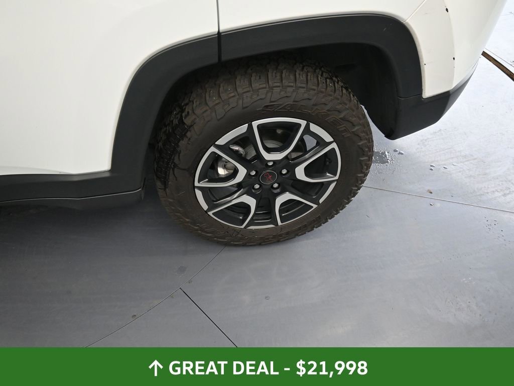 Used 2025 Jeep Compass Trailhawk w/ Trailer Tow Group image 18