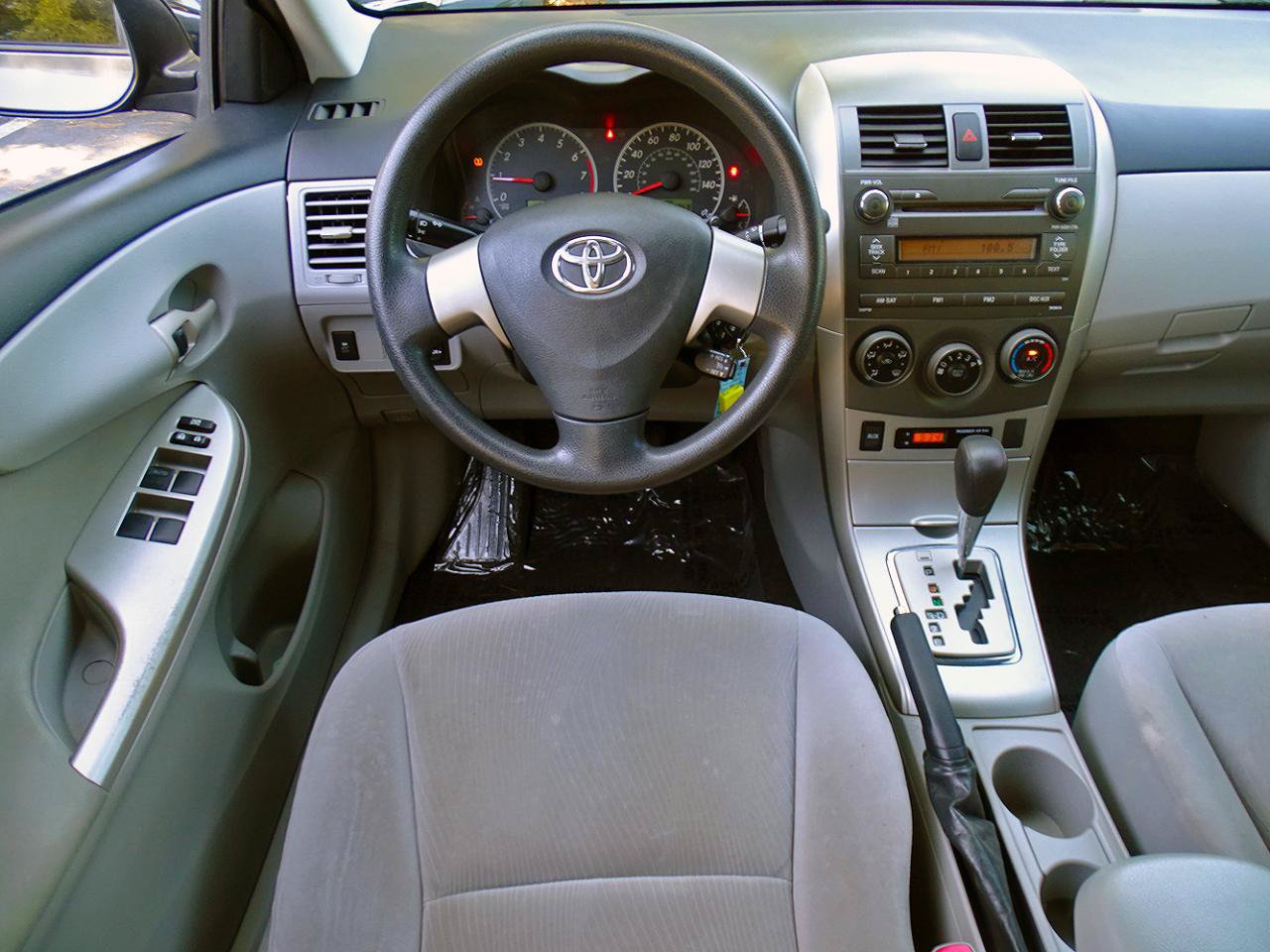 Used 2011 Toyota Corolla LE FWD image 20