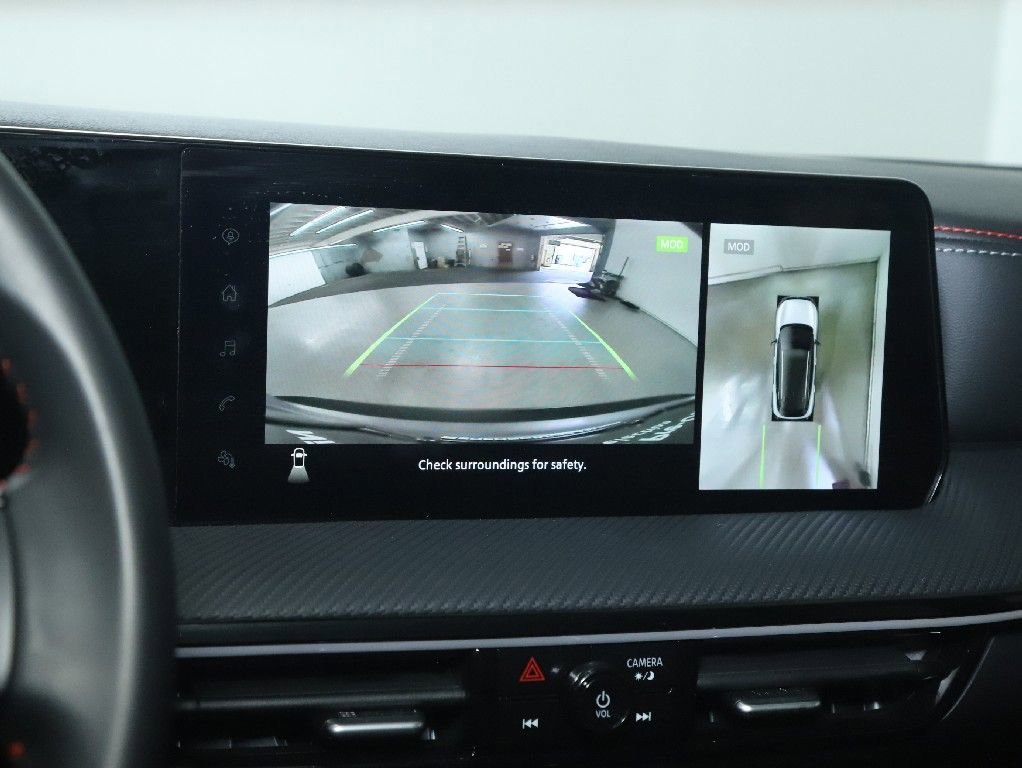 Certified 2025 Nissan Kicks SR image 31