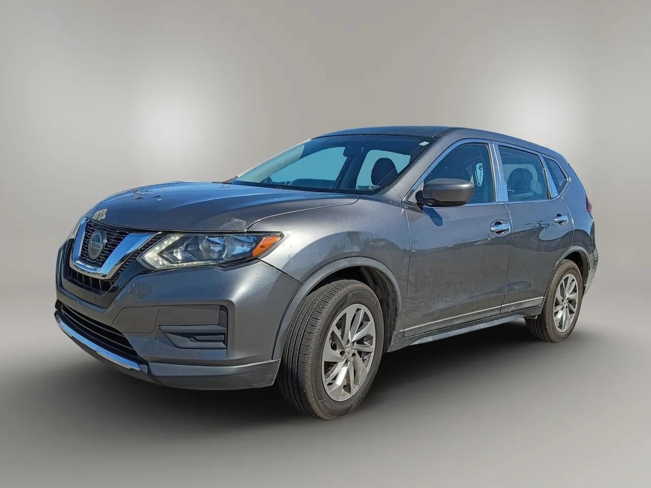 Used 2018 Nissan Rogue S FWD image 25