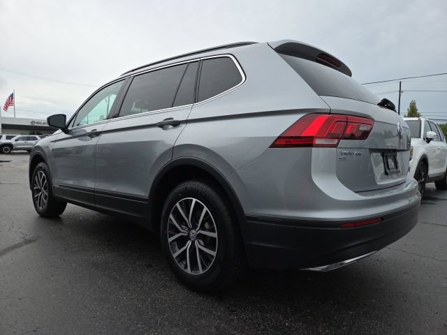 Used 2019 Volkswagen Tiguan SE w/ Panoramic Sunroof Package AWD/4WD image 5