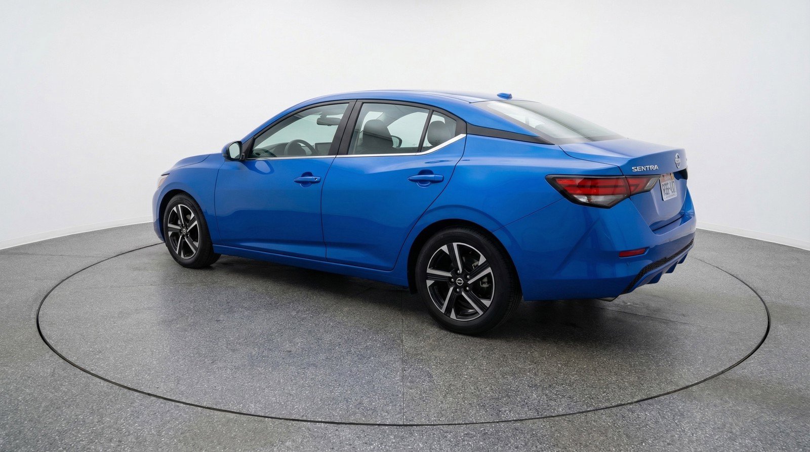 Used 2025 Nissan Sentra SV image 6