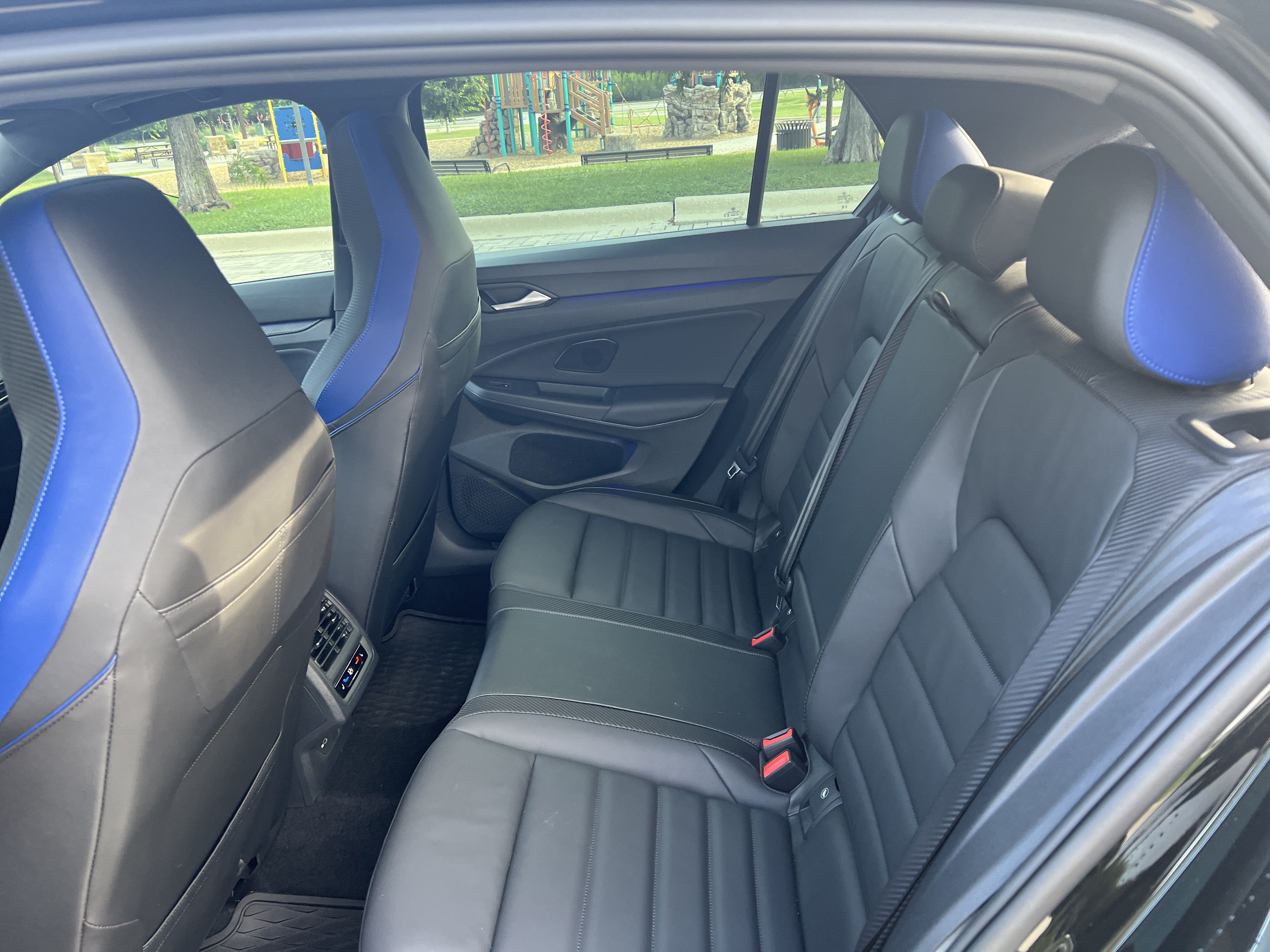 Used 2024 Volkswagen Golf R AWD/4WD image 30