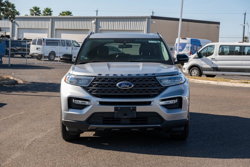 Used 2022 Ford Explorer XLT w/ Equipment Group 202A image 2