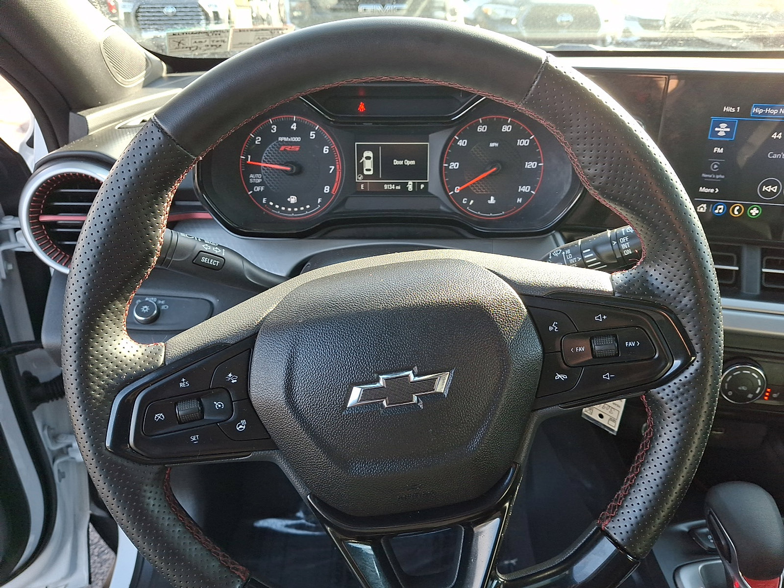 Certified 2025 Chevrolet Trax RS w/ Sunroof Package image 19