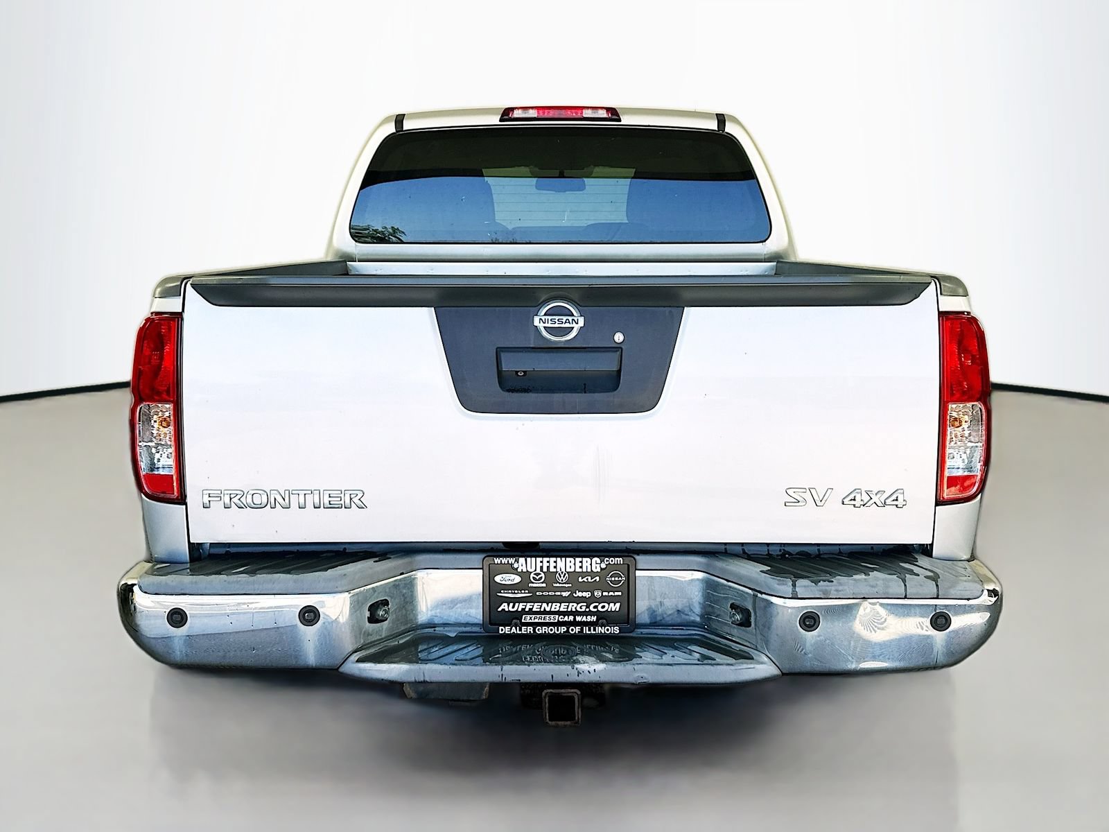 Used 2013 Nissan Frontier SV w/ SV Value Truck Pkg AWD/4WD image 6