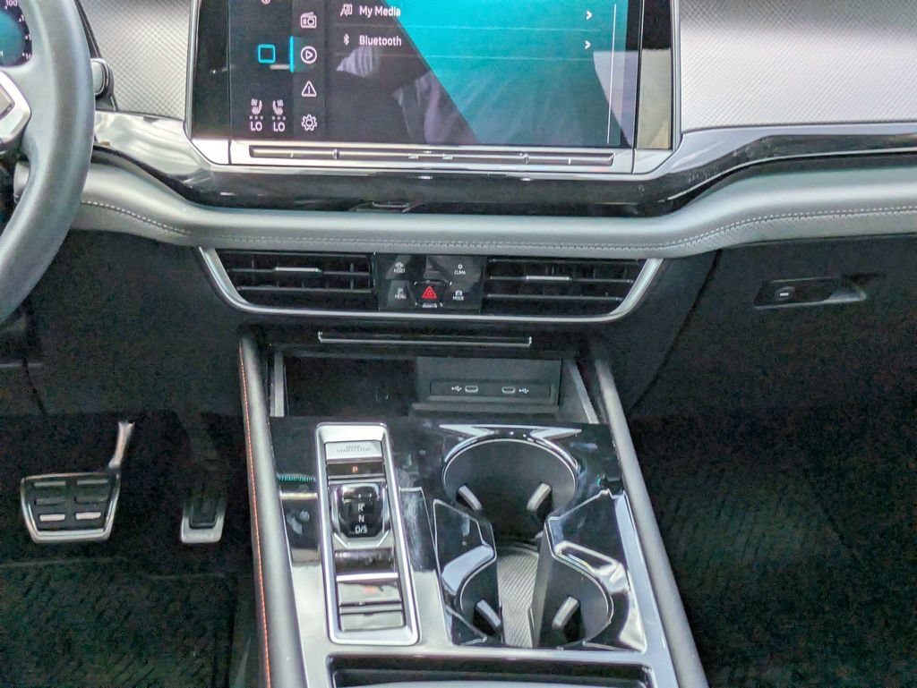 Used 2024 Volkswagen Atlas Peak Edition SEL AWD/4WD image 20