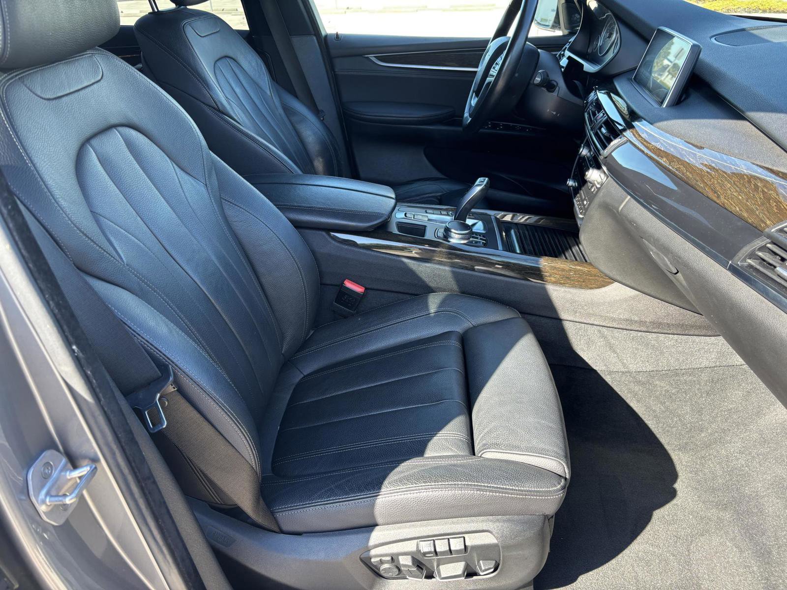 Used 2017 BMW X5 xDrive50i AWD/4WD image 16