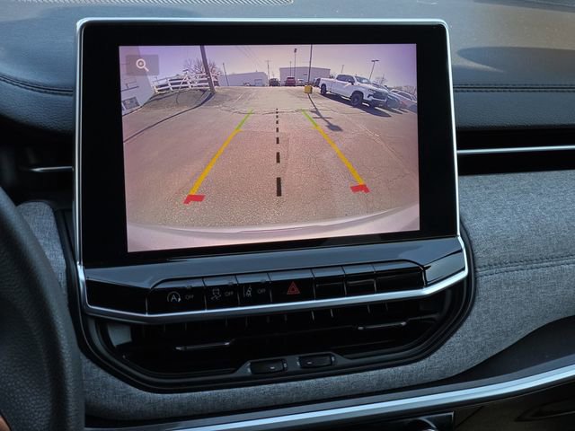 Used 2023 Jeep Compass Sport image 21