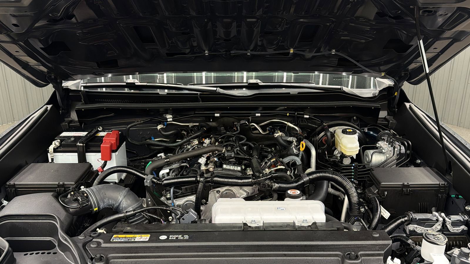 Used 2025 Toyota 4Runner SR5 AWD/4WD image 19