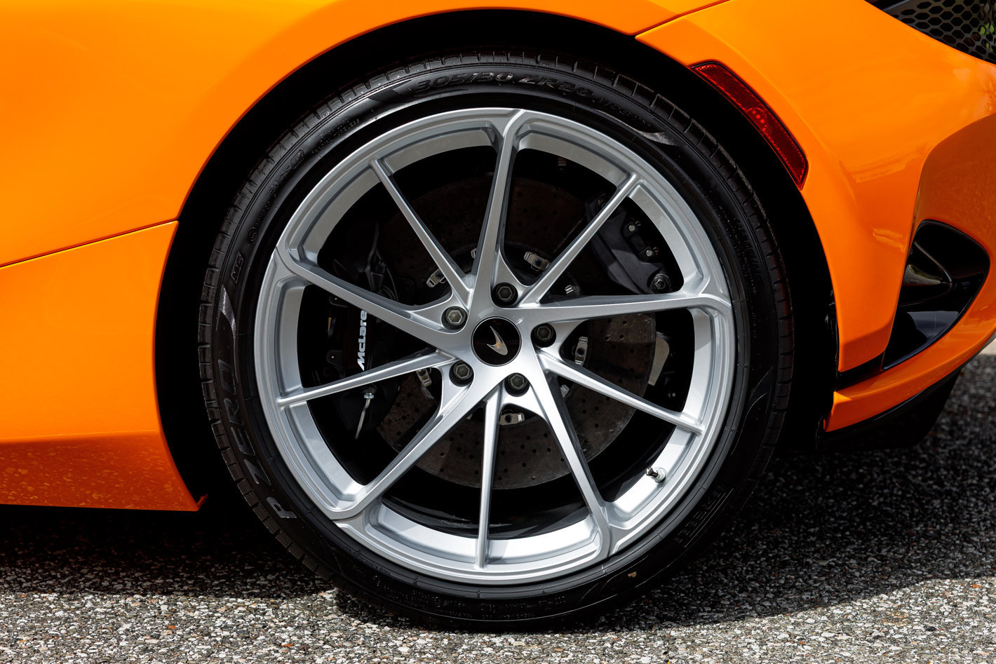 New 2027 McLaren 750S Spider RWD image 36