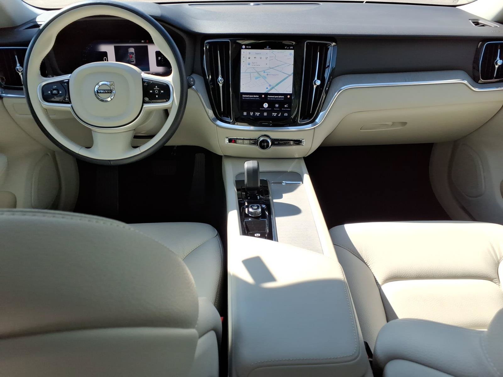 Certified 2025 Volvo V60 B5 Cross Country Plus AWD/4WD image 12