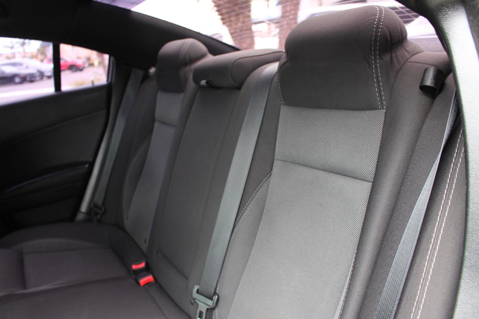 Used 2018 Dodge Charger SXT w/ Blacktop Package image 27