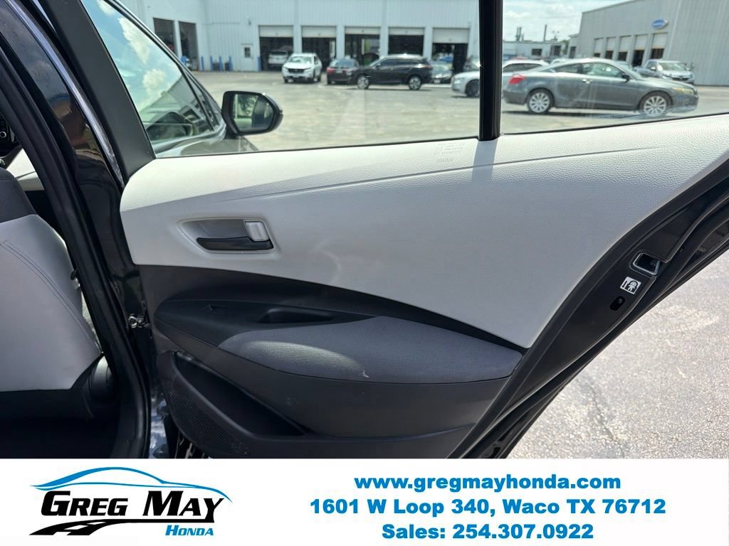 Used 2022 Toyota Corolla LE FWD image 25