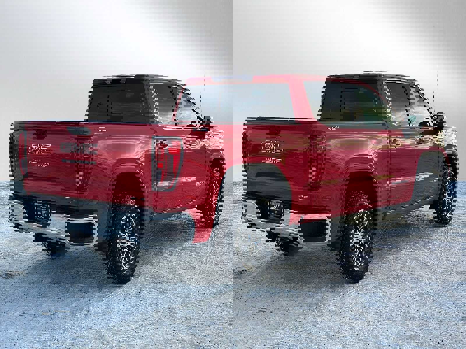 Used 2025 GMC Sierra 1500 SLE w/ X31 Off-Road Package image 3