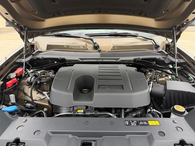 New 2026 Land Rover Defender 130 S AWD/4WD image 19