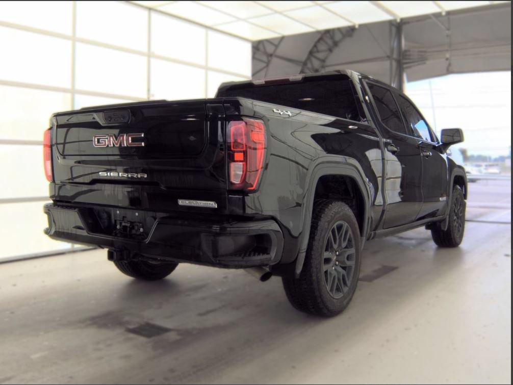 Used 2025 GMC Sierra 1500 Elevation AWD/4WD image 4