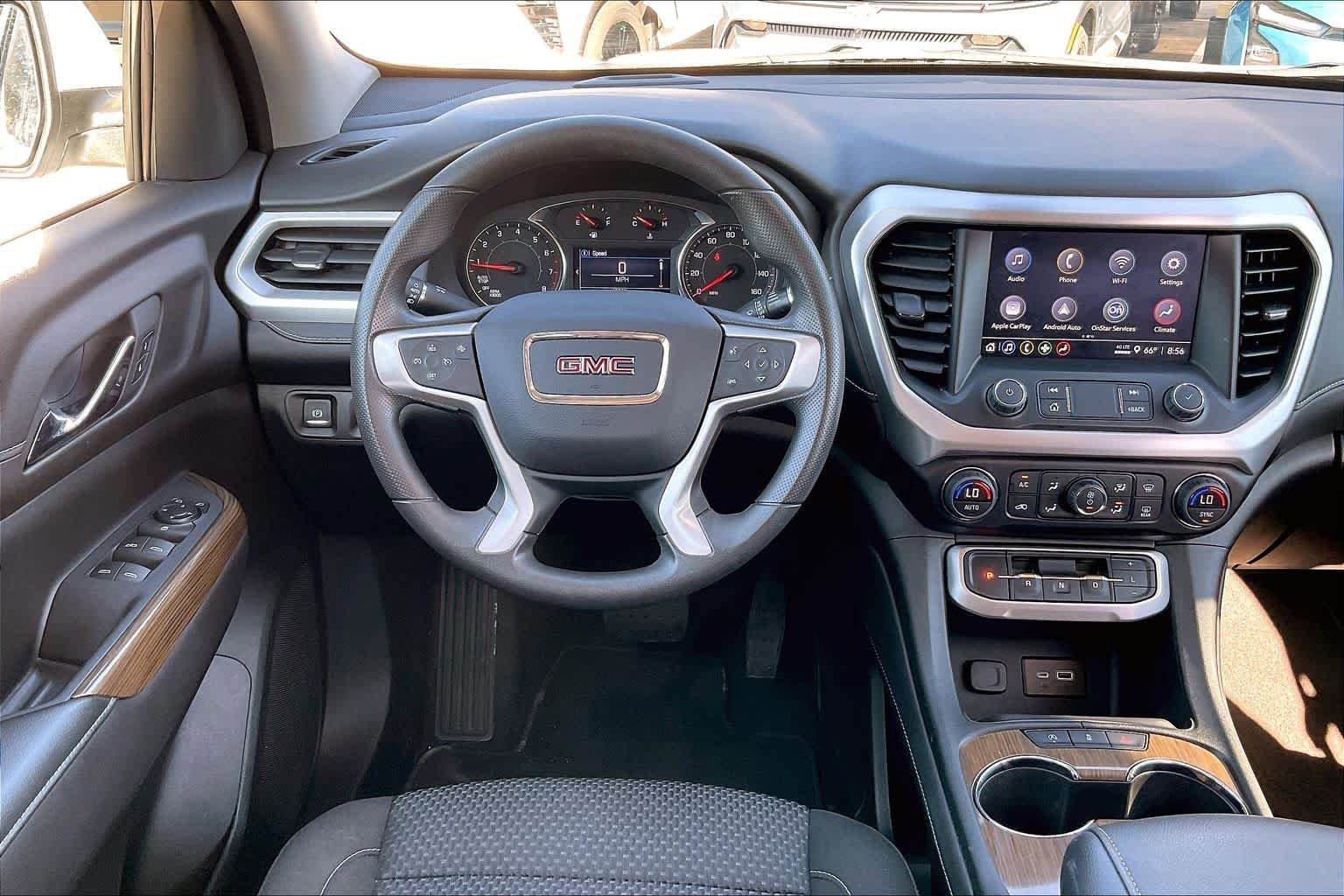 Used 2023 GMC Acadia SLE FWD image 7