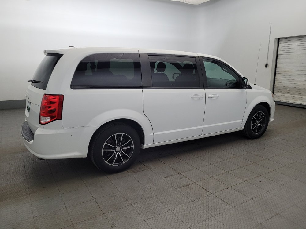 Used 2018 Dodge Grand Caravan SE FWD image 10