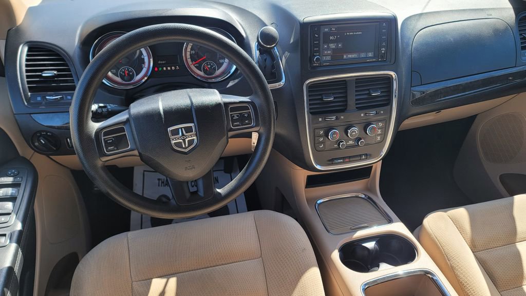Used 2015 Dodge Grand Caravan SXT image 25