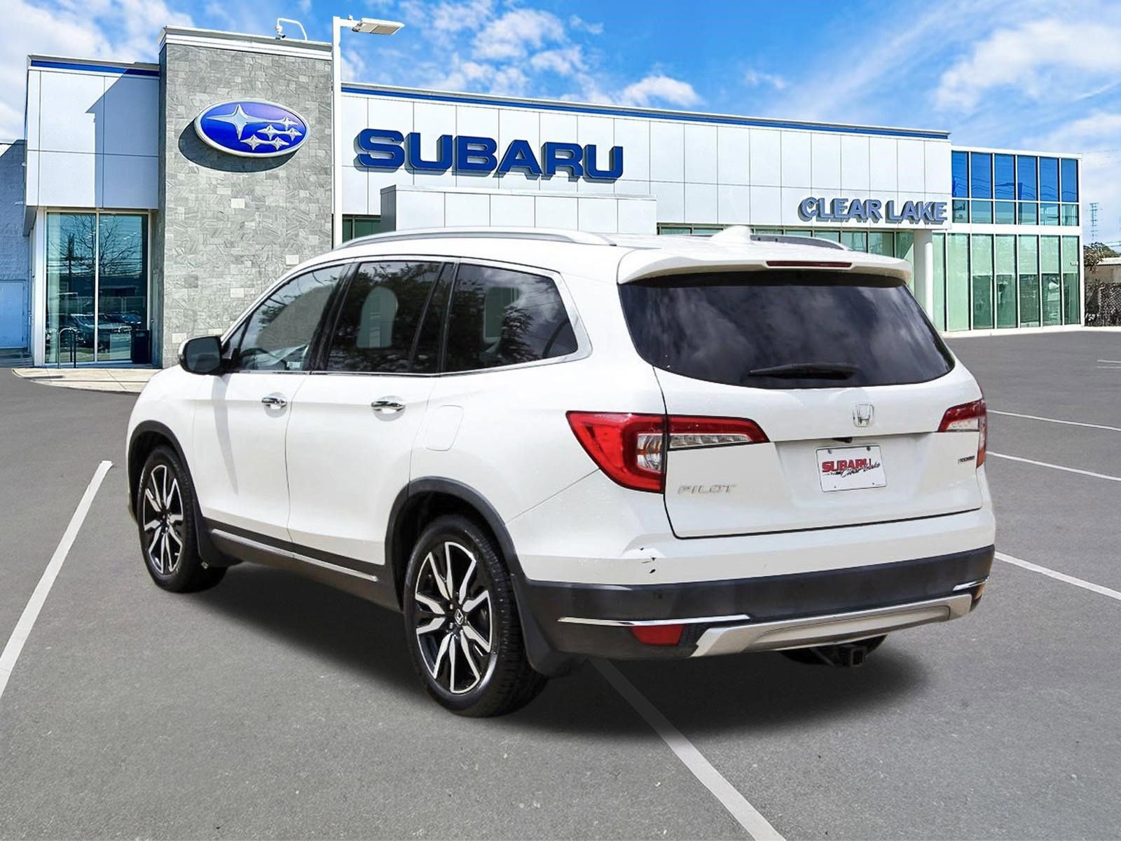 Used 2019 Honda Pilot Touring image 4