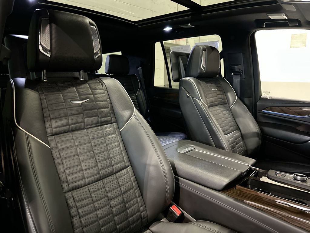 Used 2023 Cadillac Escalade Sport Platinum w/ LPO, Floor Liner Package image 6