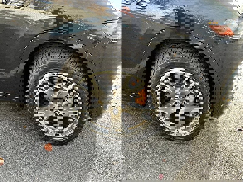 Used 2017 Maserati Levante w/ Luxury Package image 11