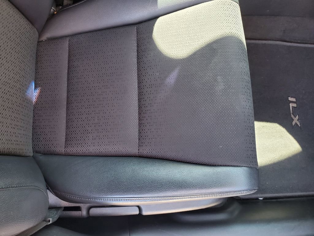 Used 2013 Acura ILX FWD image 39