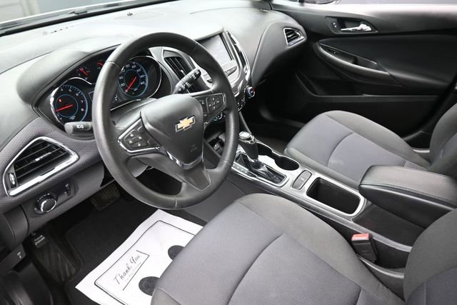 Used 2017 Chevrolet Cruze LT w/ Convenience Package FWD image 18