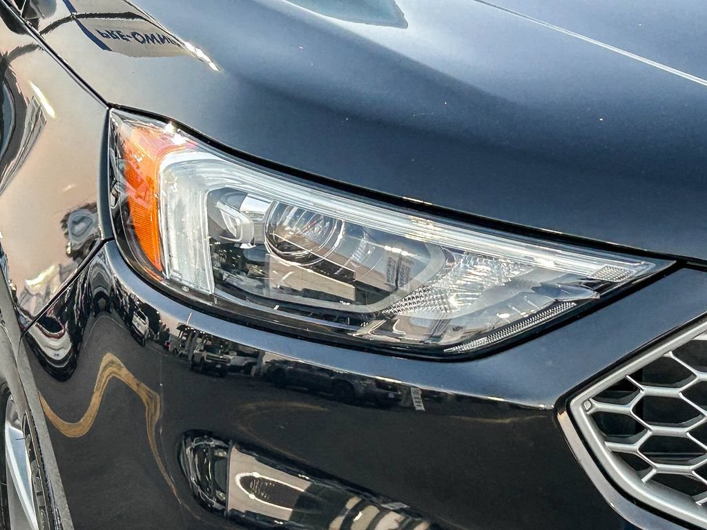 Used 2023 Ford Edge SEL w/ Convenience Package AWD/4WD image 4