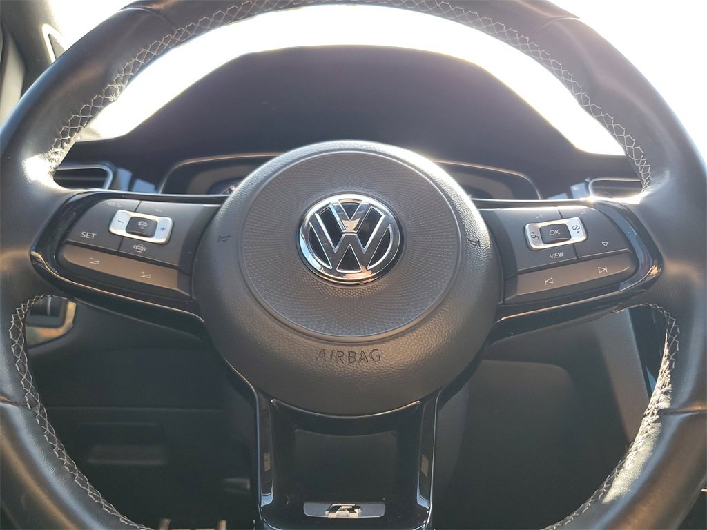 Used 2019 Volkswagen Golf R 4-Door image 22