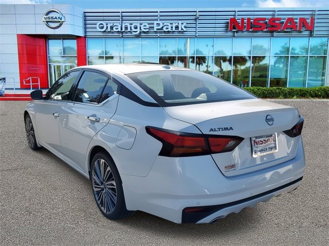 New 2025 Nissan Altima 2.5 SL image 3