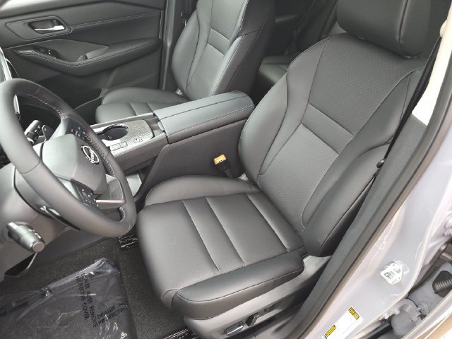 New 2027 Nissan Rogue Dark Armor FWD image 22